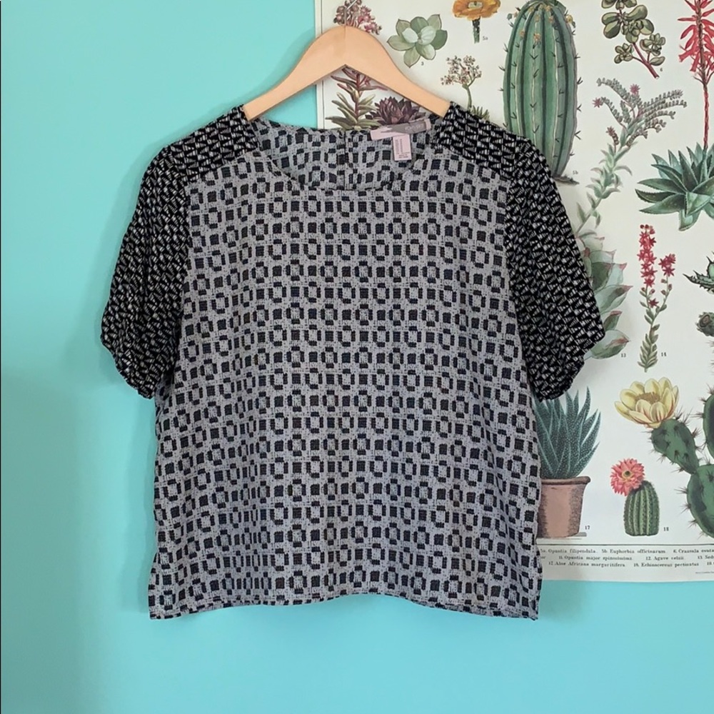 Patterned shirt!